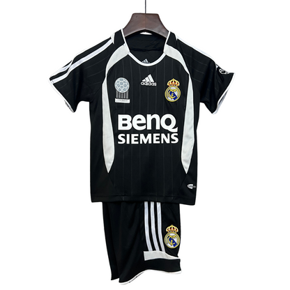 Kit Real Madrid II 06/07 Kids