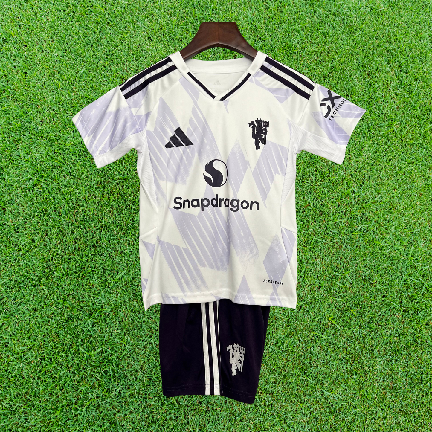 Kit Manchester United II 25/26 Kids