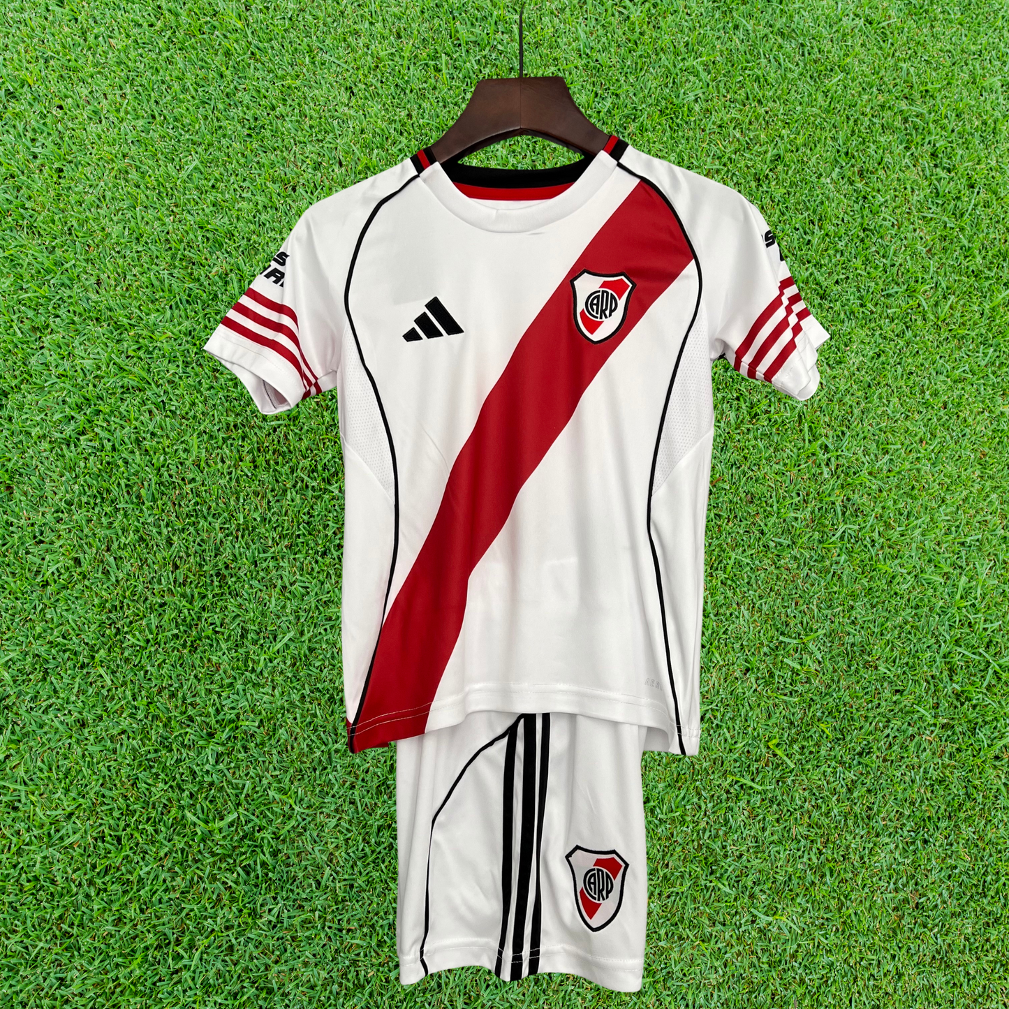 Kit River Plate I 25/26 Kids
