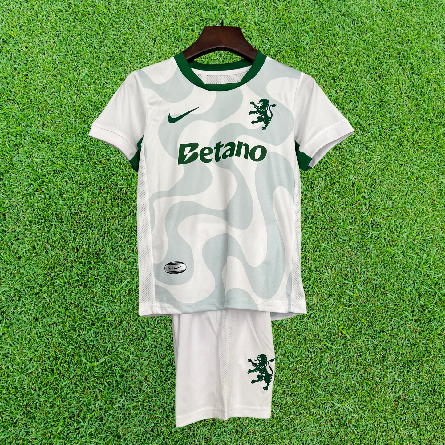 Kit Sporting CP II 25/26 Kids