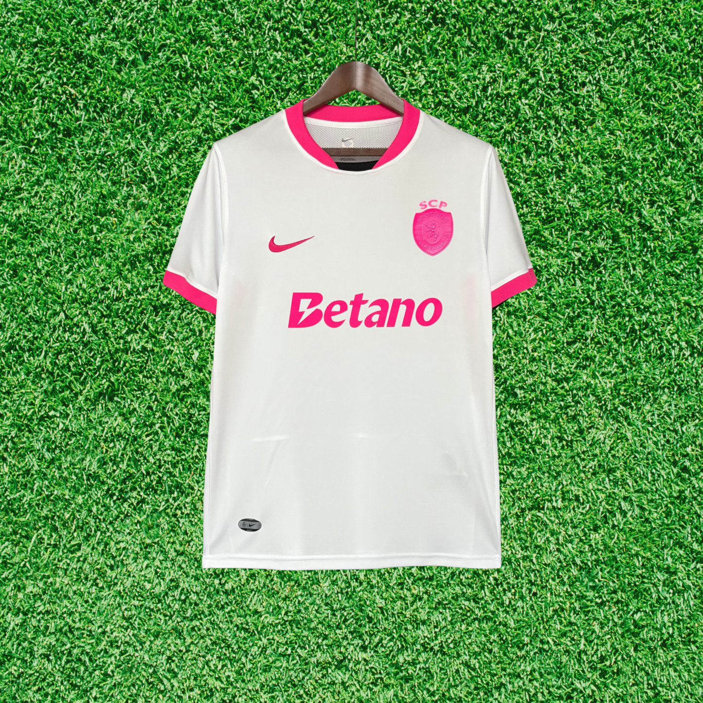 Shirt Sporting CP Outubro Rosa 25/26 Fan Version