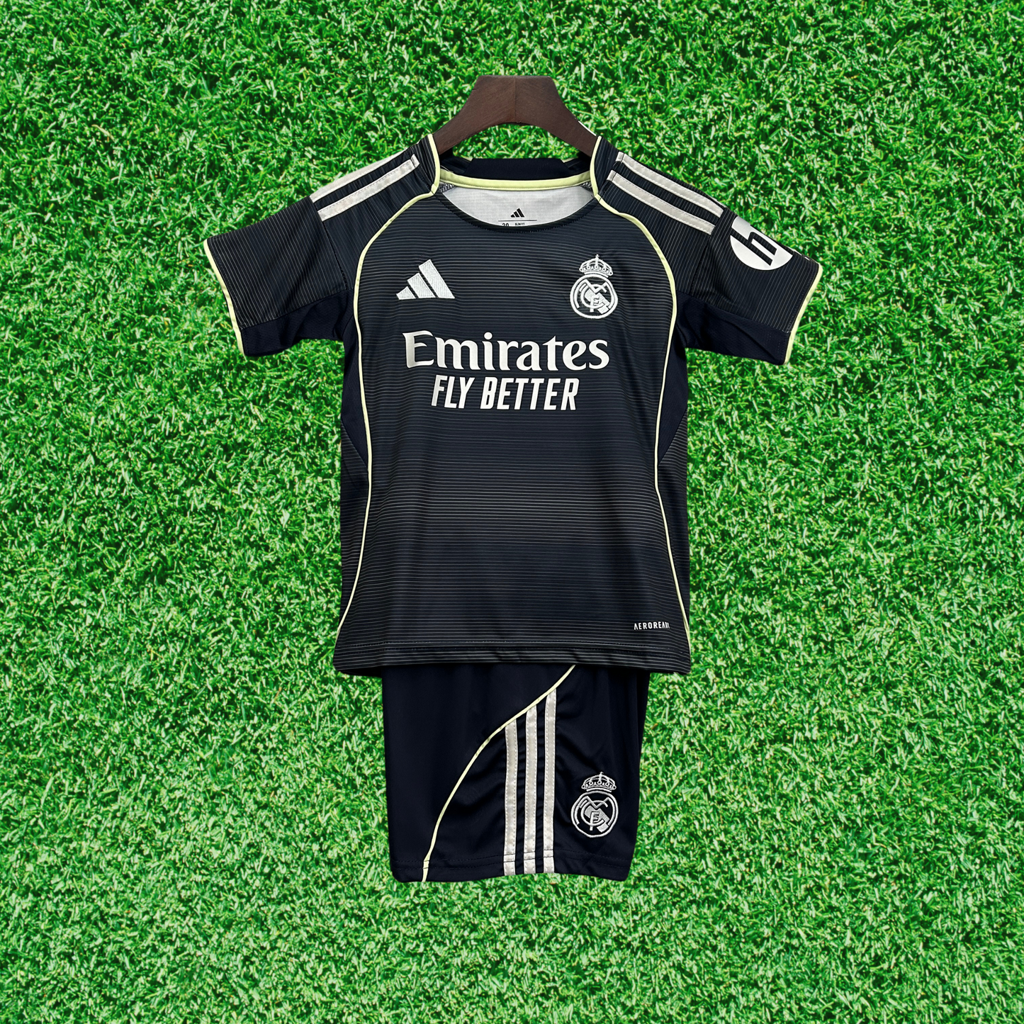Kit Real Madrid II 25/26 Kids