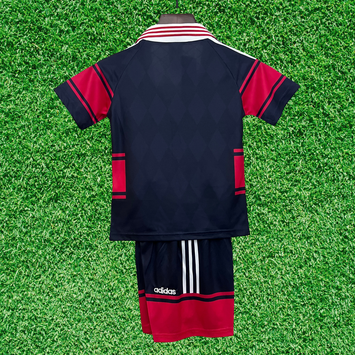 Kit Bayern Munich I 97/99 Kids