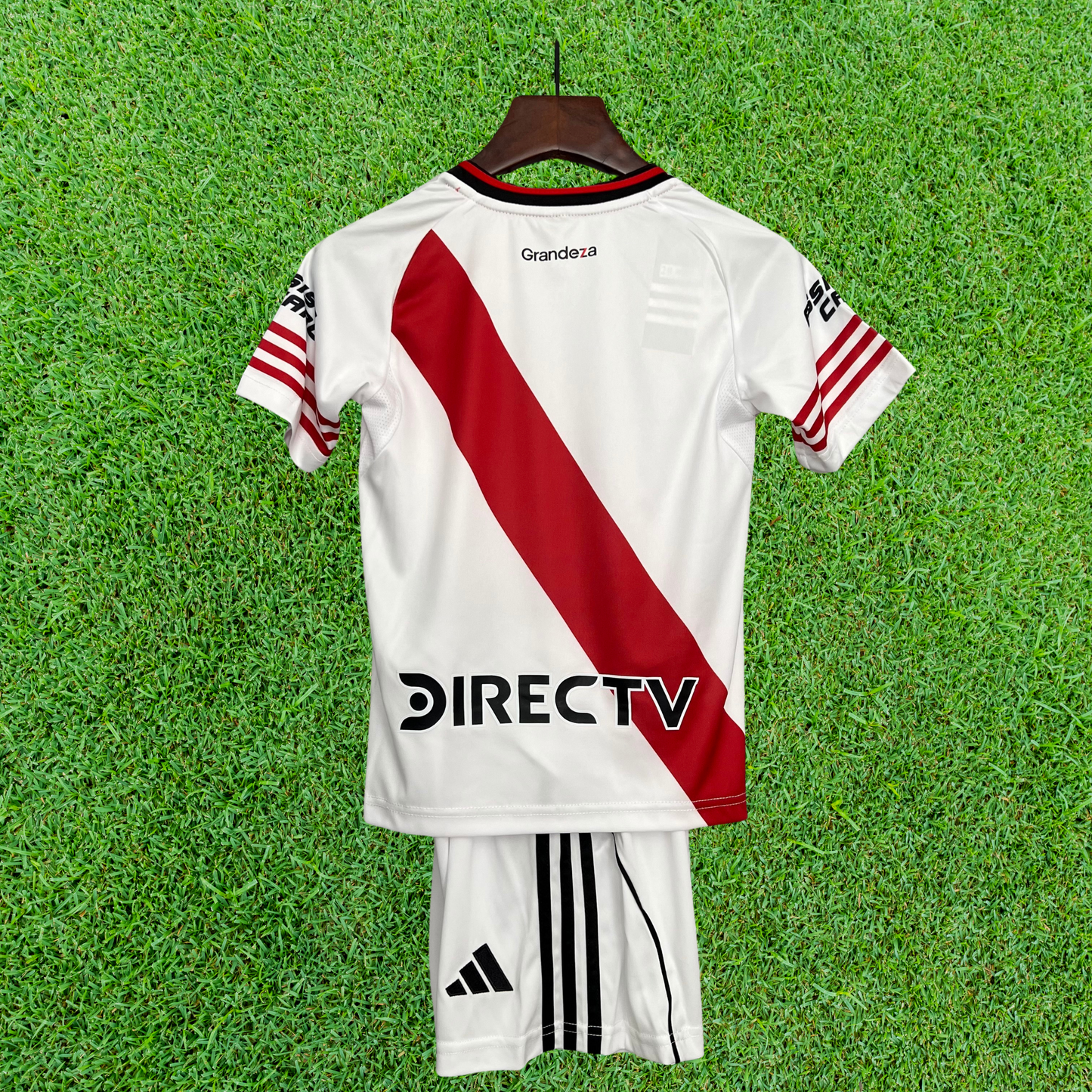 Kit River Plate I 25/26 Kids