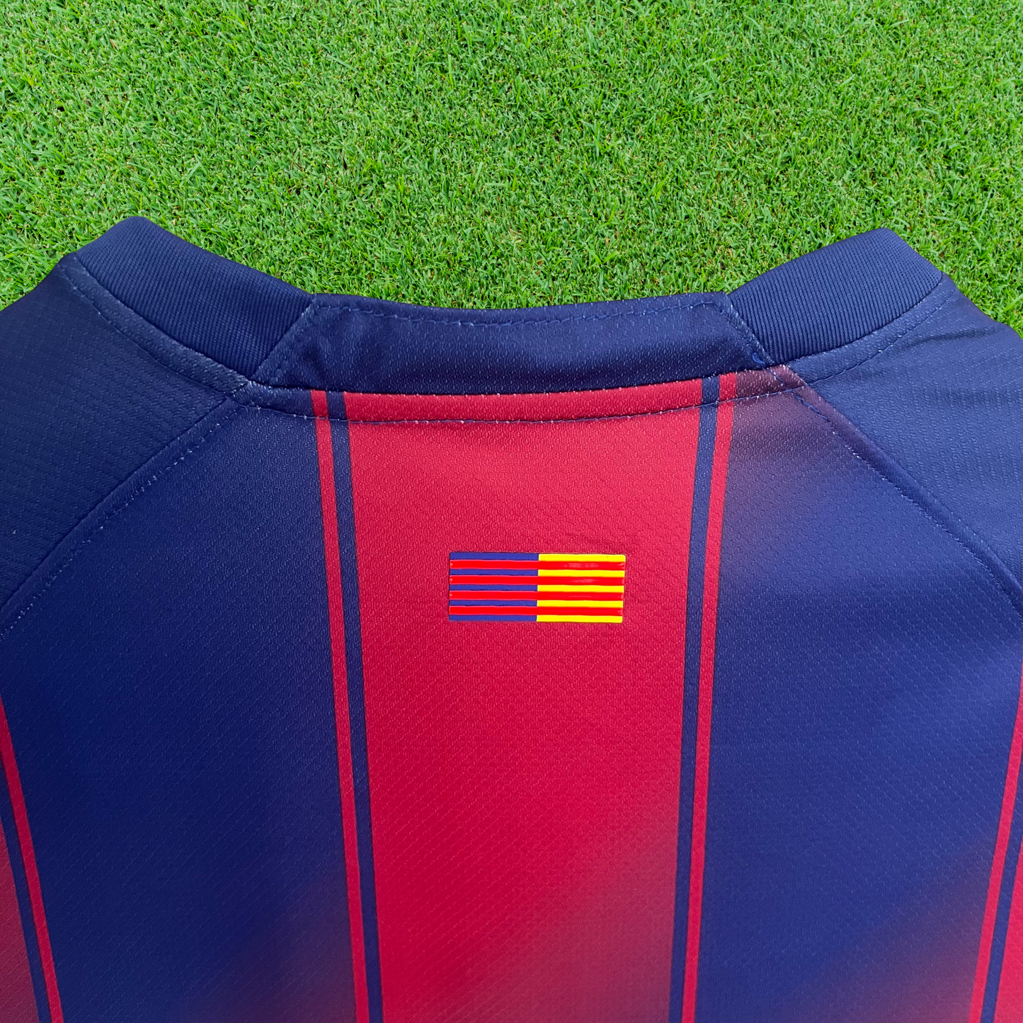 Shirt Barcelona I 25/26 Feminina Fan Version