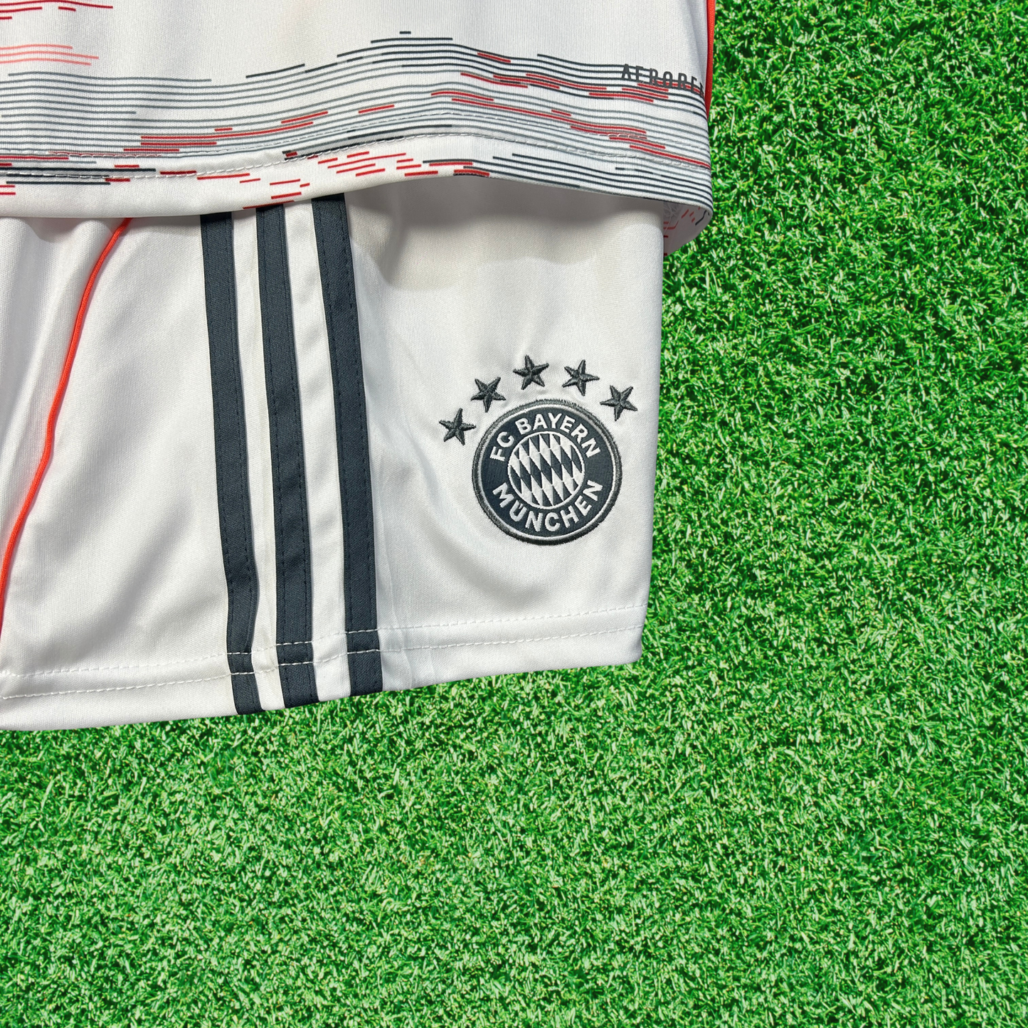 Kit Bayern Munich II 25/26 Kids