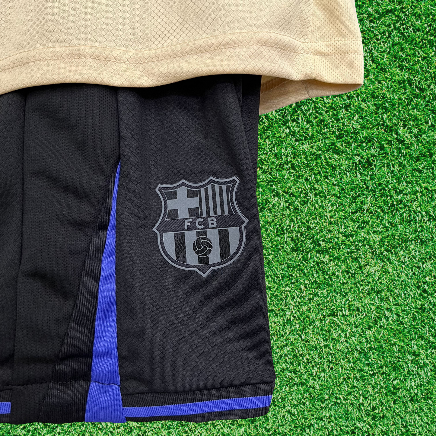 Kit Barcelona II 25/26 Kids