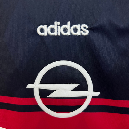Kit Bayern Munich I 97/99 Kids