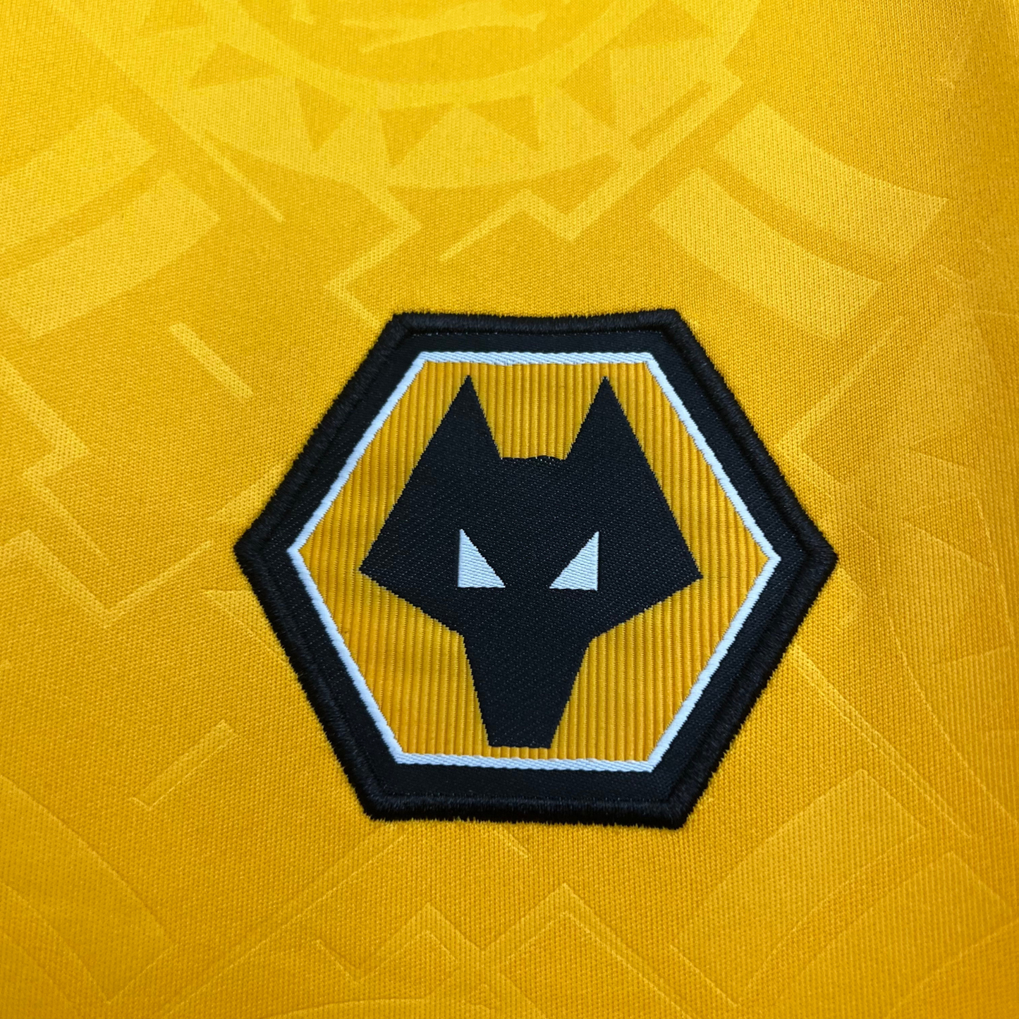 Shirt Wolverhampton Wanderers I 25/26 Fan Version