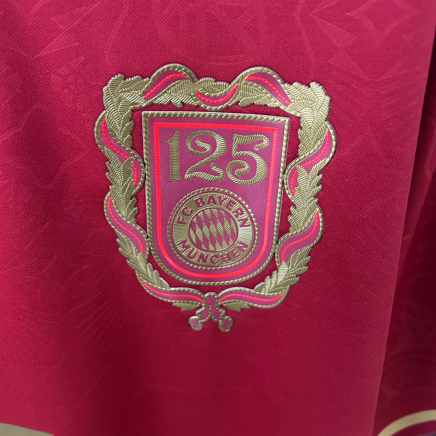 Shirt Bayern Munich Aniversário 25/26 Fan Version
