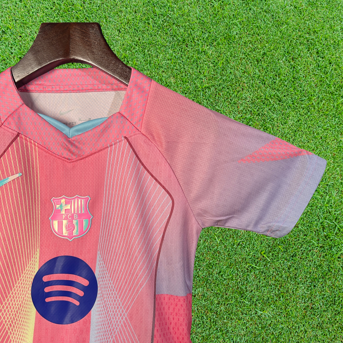 Kit Barcelona Rosa 25/26 Kids